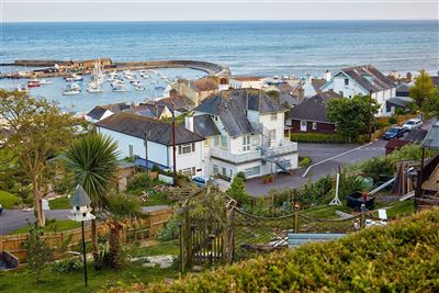 Lyme Regis direkt an der Küste